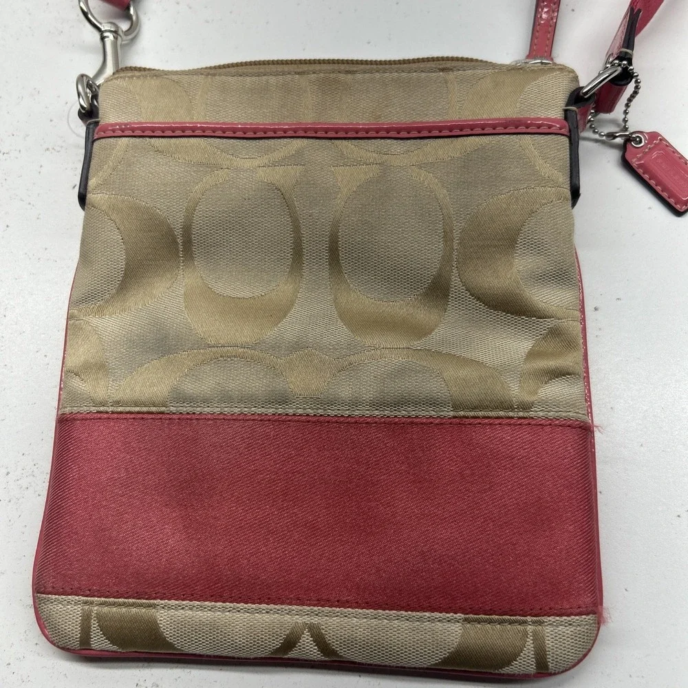 Coach Signature C Crossbody Bag Pink Khaki Canvas Leather Shoulder‎ Purse